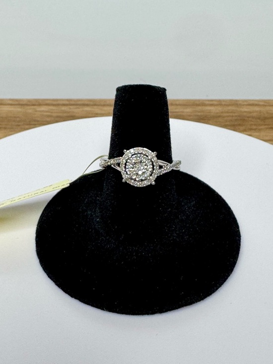 Jewelry - Halo Cluster Natural Diamond Engagement Ring - Women's Jewelry Ring
